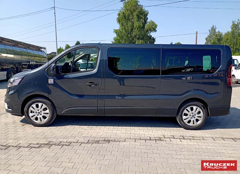 wypożyczalnia busów renault trafic