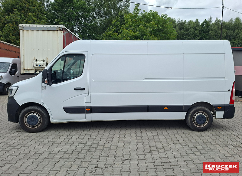 wypożyczalnia busów renault master